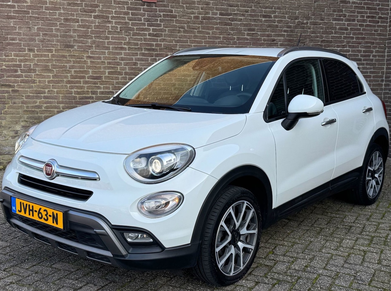 Fiat 500 X - 1.4 Turbo 140pk CrossPlus 18-Inch Parkeersens. Keyless-Go - AutoWereld.nl