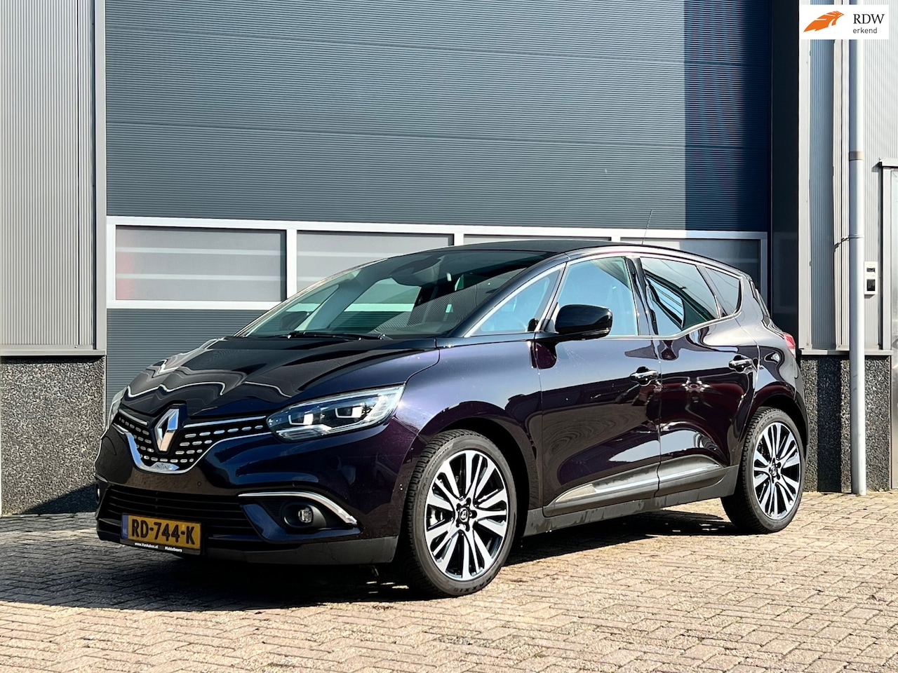Renault Scénic - 1.6 dCi Initiale Paris bj.2017 Camera|Navi|Leder|Xenon|Nap. - AutoWereld.nl