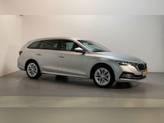 Skoda Octavia Combi - 1.0 TSI Business Edition Parkeersensoren Navigatie App-Connect DAB+