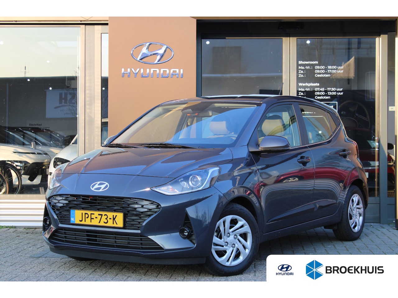 Hyundai i10 - 1.0 Premium | Achteruitrijcamera | Airco (automatisch) | Apple Carplay/Android Auto|telefo - AutoWereld.nl