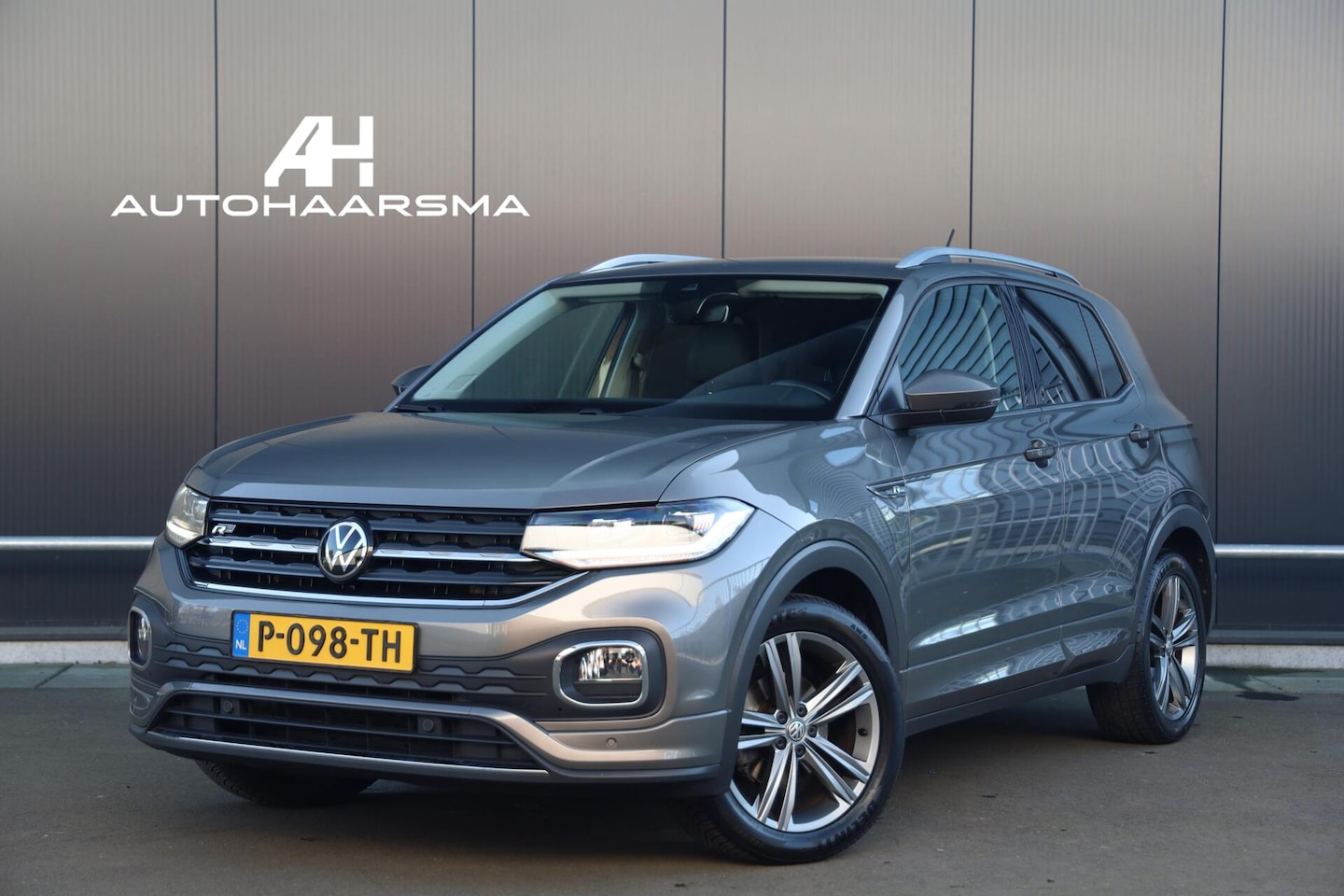 Volkswagen T-Cross - 1.0 TSI 116pk Style Business R-Line Virtual Achteruitrijcamera Clima Trekhaak Parkeersenso - AutoWereld.nl