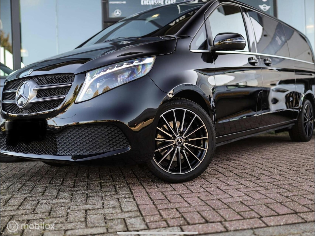 Mercedes-Benz V-klasse - 300d 4-MATIC xxl DC - AutoWereld.nl