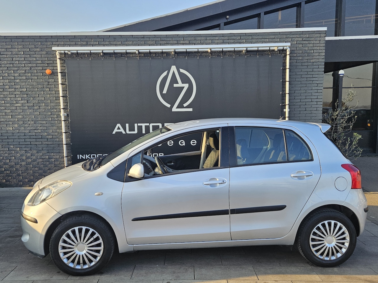 Toyota Yaris - 1.3 VVTi Sol MMT *AC*Automaat* - AutoWereld.nl