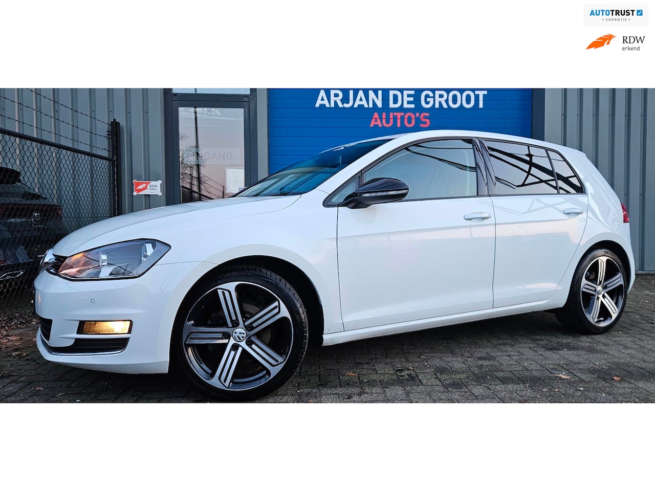 Volkswagen Golf - 1.2 TSI Highline Cruise Clima Bleutooth NAP! - AutoWereld.nl