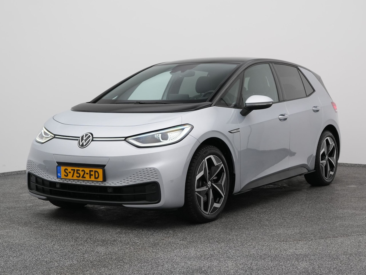 Volkswagen ID.3 - Pro 58 kWh | CAMERA | ADAPTIVE | STOEL- EN STUURVERW. - AutoWereld.nl
