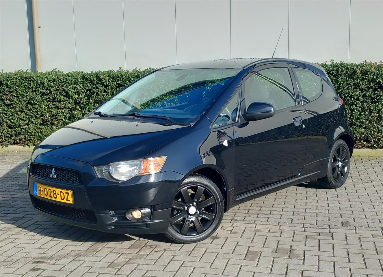 Mitsubishi Colt - 1.3 16v 95pk Edition Two Airco - AutoWereld.nl