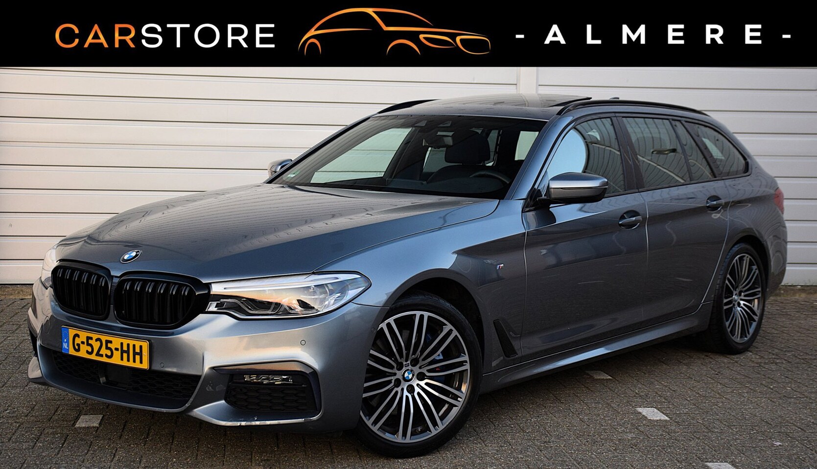 BMW 5-serie Touring - 530i High Executive*M-pakket*Pano*Trekhaak*Stoelventilatie*132Dkm*2019* - AutoWereld.nl