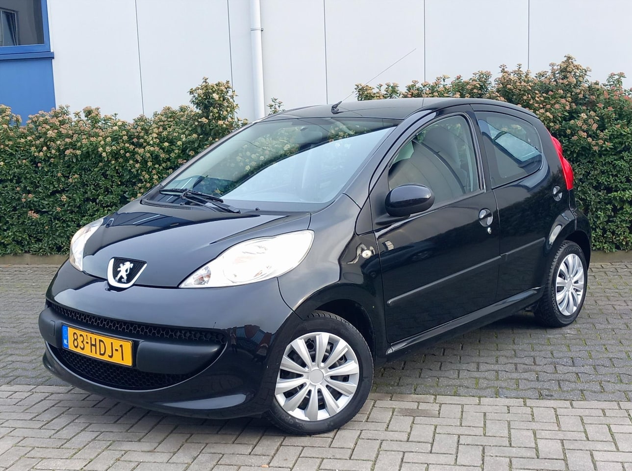 Peugeot 107 - 1.0 12V 68PK 5D Airco - AutoWereld.nl