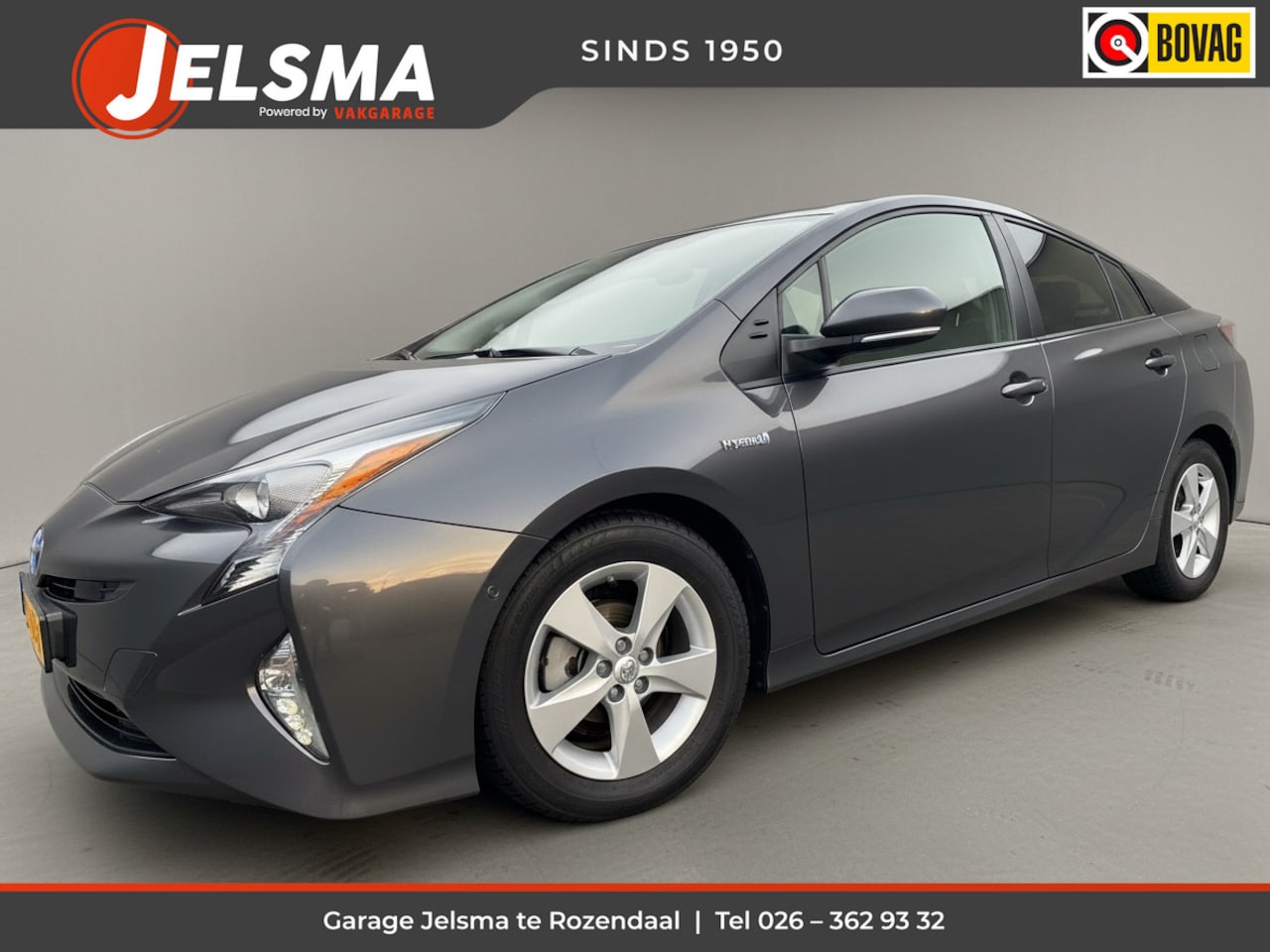 Toyota Prius - 1.8 Hybrid Dynamic, Clima | Camera | JBL - AutoWereld.nl
