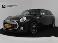 MINI Clubman - 1.5 Cooper Chili Serious Business (STOELVERWARMING, SFEERVERLICHTING, NAVIGATIE, CRUISE CO
