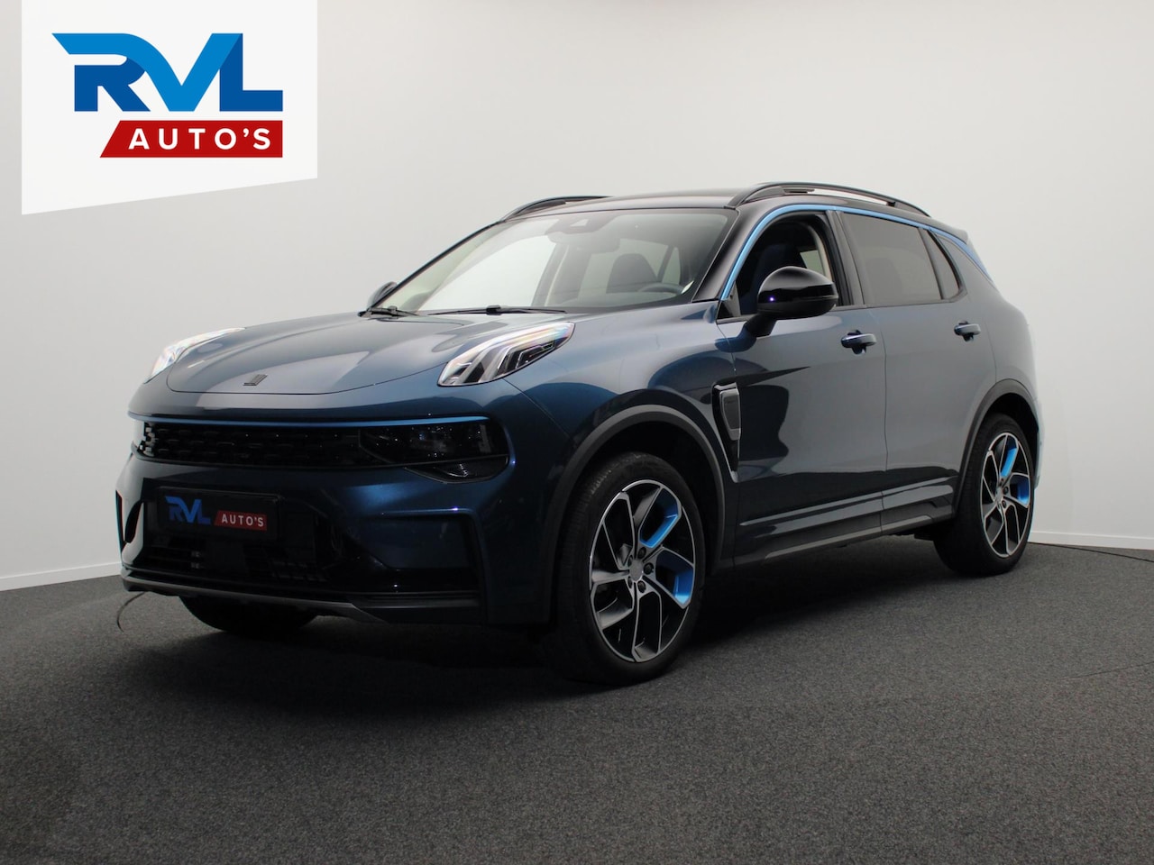 Lynk & Co 01 - 1.5 261PK Plug-in Hybrid Pano/dak Apple/Carplay Adaptive/Cruise Origineel NL - AutoWereld.nl