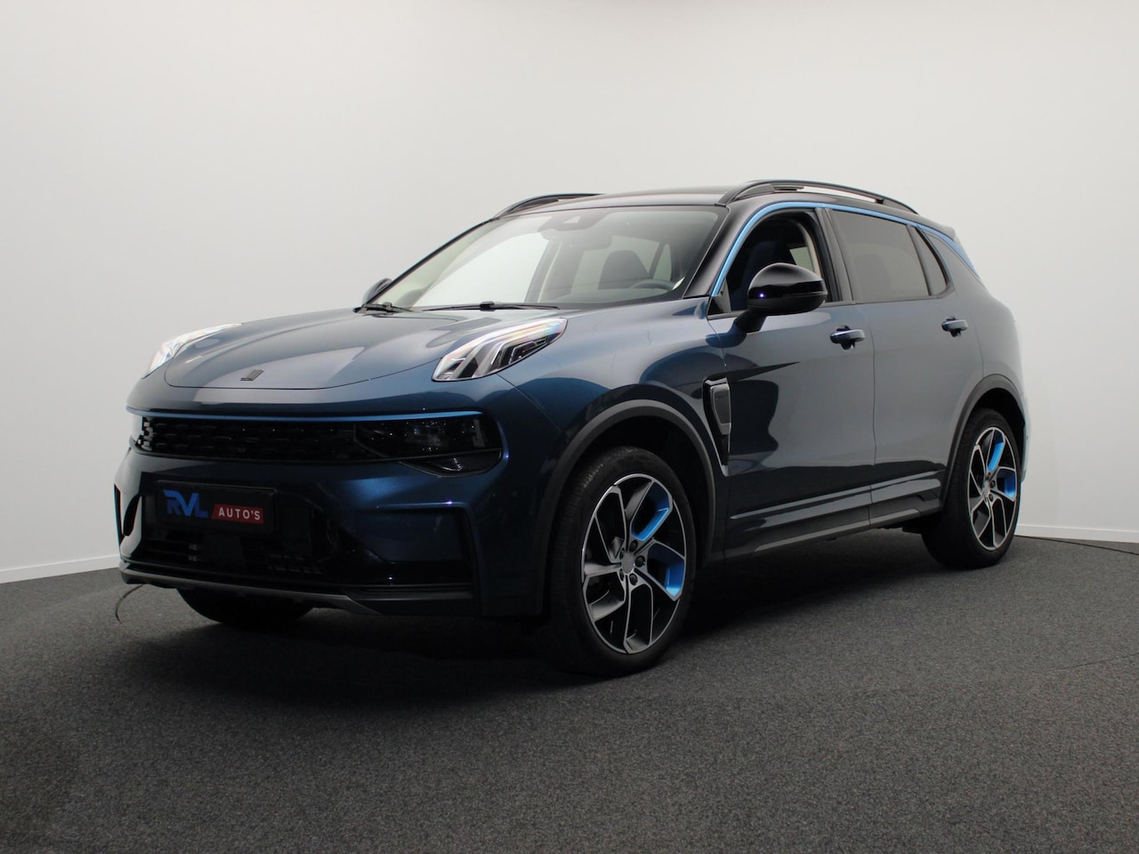 Lynk & Co 01 - 1.5 261PK Plug-in Hybrid Pano/dak Apple/Carplay Adaptive/Cruise Origineel NL - AutoWereld.nl