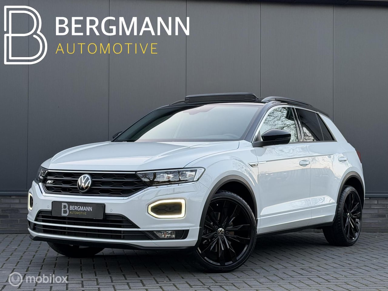 Volkswagen T-Roc - 1.5 TSI R-Line|virtual|ACC|camera|19”|pano - AutoWereld.nl