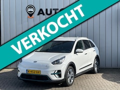 Kia e-Niro - ExecutiveLine 64 kWh WARMTEPOMP SOH100% FASE 3|STOEL+STUURVRM|BLINDSPOT|MEMORY SEAT|ADAPT