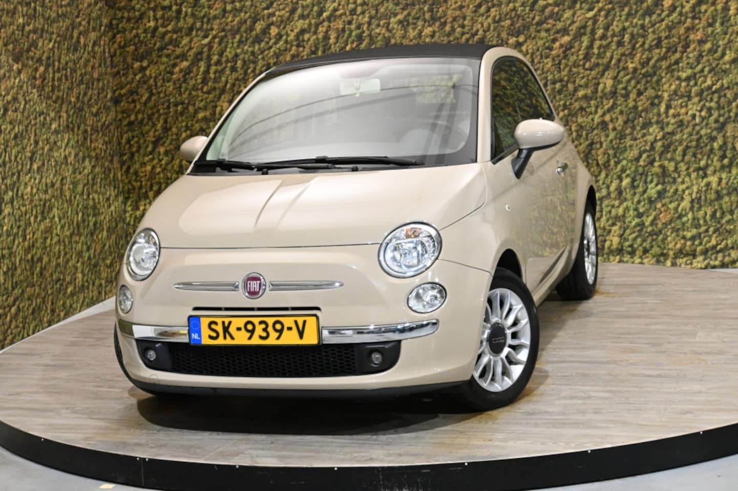 Fiat 500 C - 1.2 Lounge Cabrio | Cappuccino | P. sensor - AutoWereld.nl