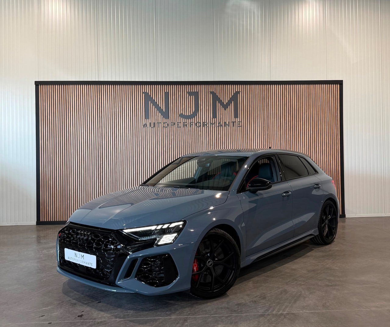 Audi A3 Sportback - 2.5 TFSI RS3 quattro|Keramisch|B&O|Keyless - AutoWereld.nl