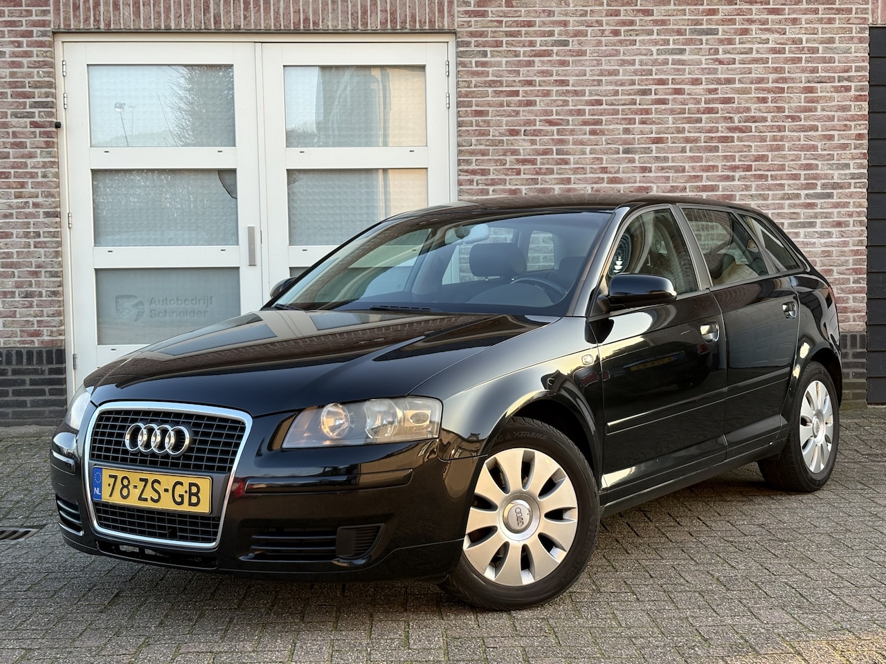 Audi A3 Sportback - 1.6 FSI Ambition Pro Line Leder Airco lees tekst - AutoWereld.nl