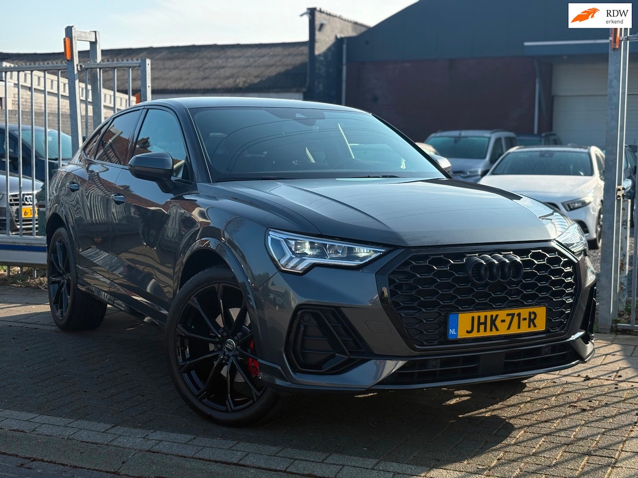 Audi Q3 Sportback - 45 TFSI e | 2 x S-Line | Daytona grey | 21” LMV | LED | A.Camera | Apple CarPlay | - AutoWereld.nl