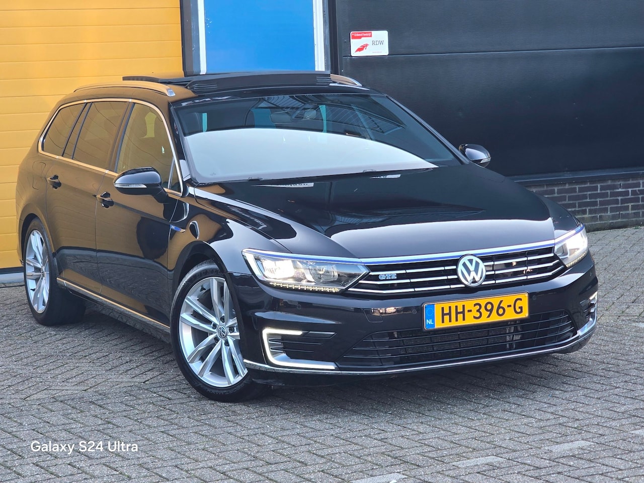 Volkswagen Passat Variant - 1.4 TSI GTE Highline / Acc / Lane Assist / Elek Stoel / Navi / Camera / Open Pano / Led / - AutoWereld.nl