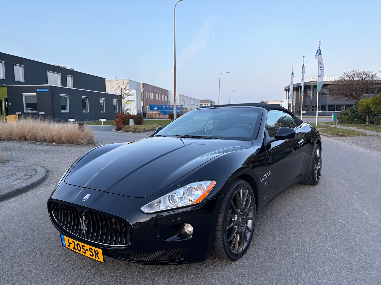 Maserati GranCabrio - 4.7 439 pk, 8 cylinders - AutoWereld.nl