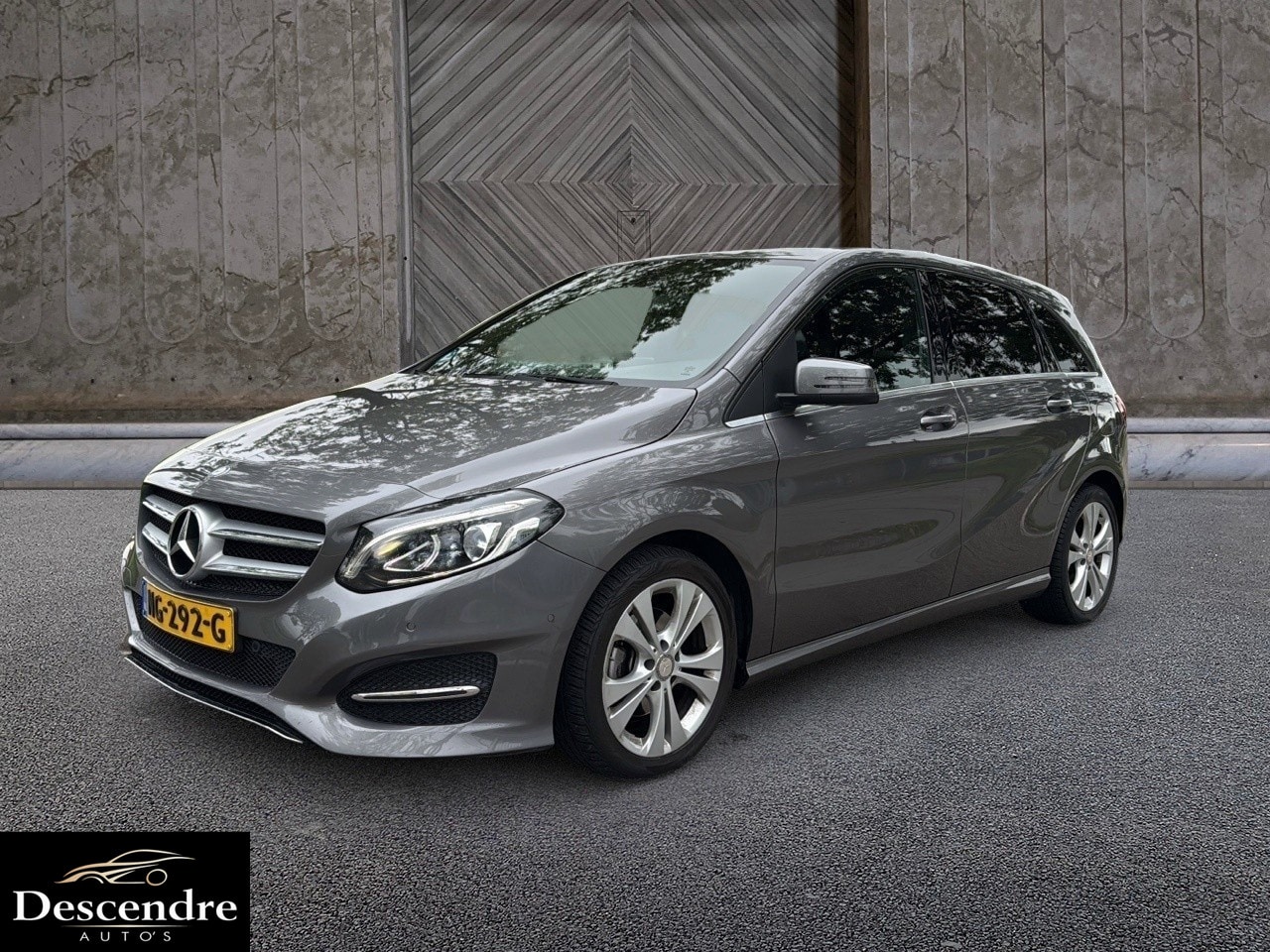 Mercedes-Benz B-klasse - 180 Ambition 180 Ambition, led, urban, sfeerverlichting - AutoWereld.nl