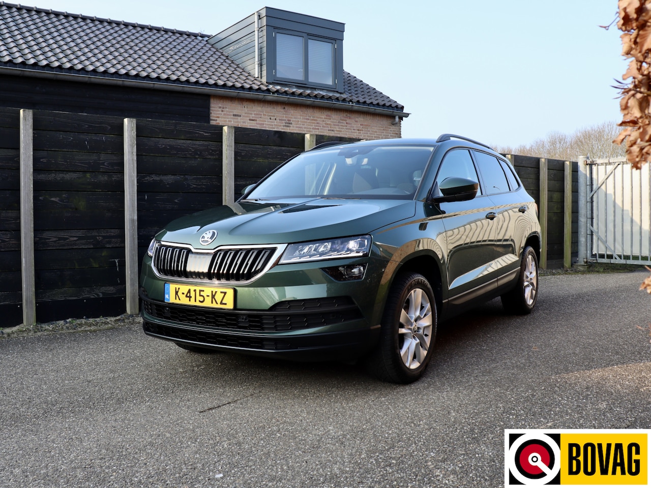 Skoda Karoq - 1.0 TSI Business Edition NL-auto, LED, adap. cruise - AutoWereld.nl