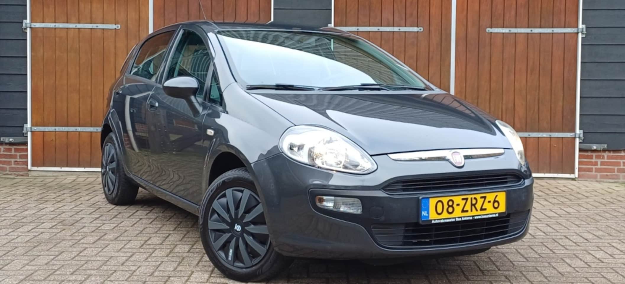 Fiat Punto Evo - 1.2 Dynamic 1.2 Dynamic, Airco, Trekhaak, 5 deurs, Nette auto - AutoWereld.nl
