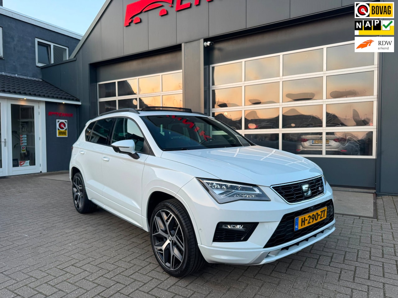 SEAT Ateca - 1.5 TSI FR Business Intense / Pano / Topview / ACC / Beats / Sfeer / BTW Auto . - AutoWereld.nl