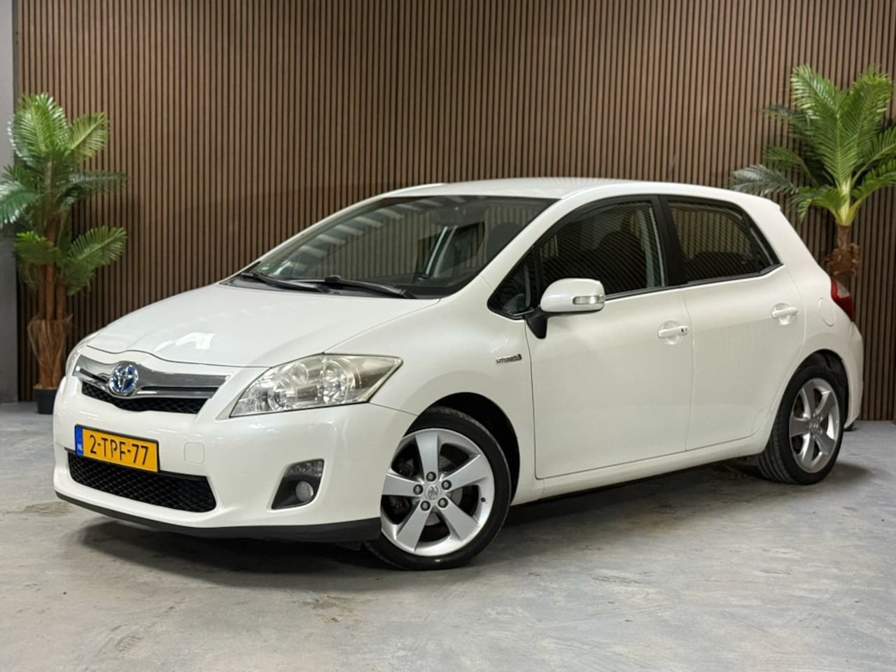 Toyota Auris - 1.8 Full Hyb.Dyn.Bns - AutoWereld.nl