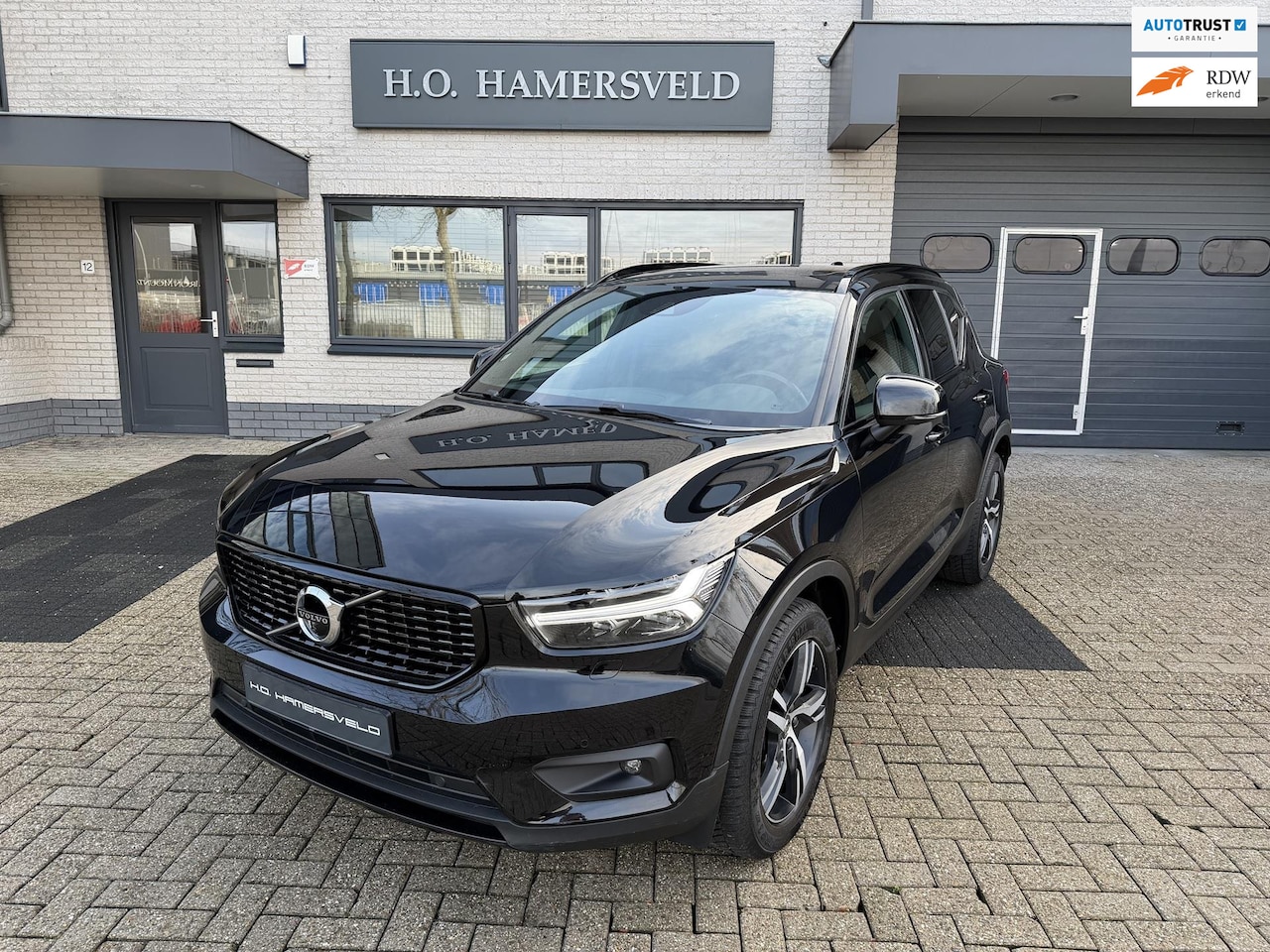 Volvo XC40 - 1.5 T3 R-Design Pano|Harman|Memory - AutoWereld.nl