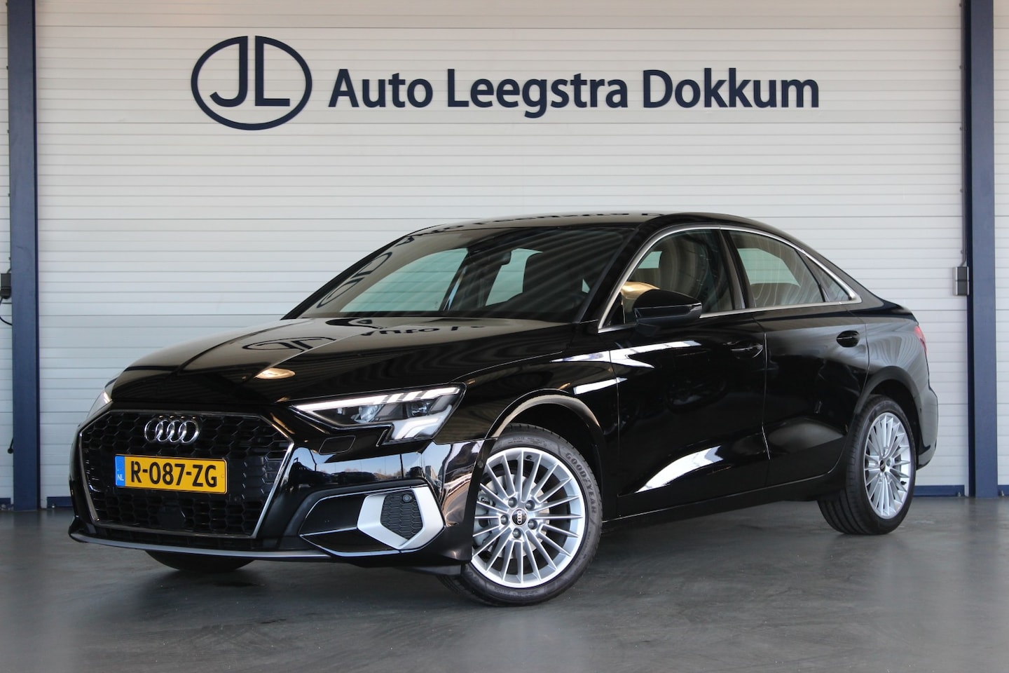 Audi A3 Limousine - 30 TFSI Advanced edition Adapt. Cruise | Carplay | Sportstoelen | Navi | Full LED | Clima - AutoWereld.nl