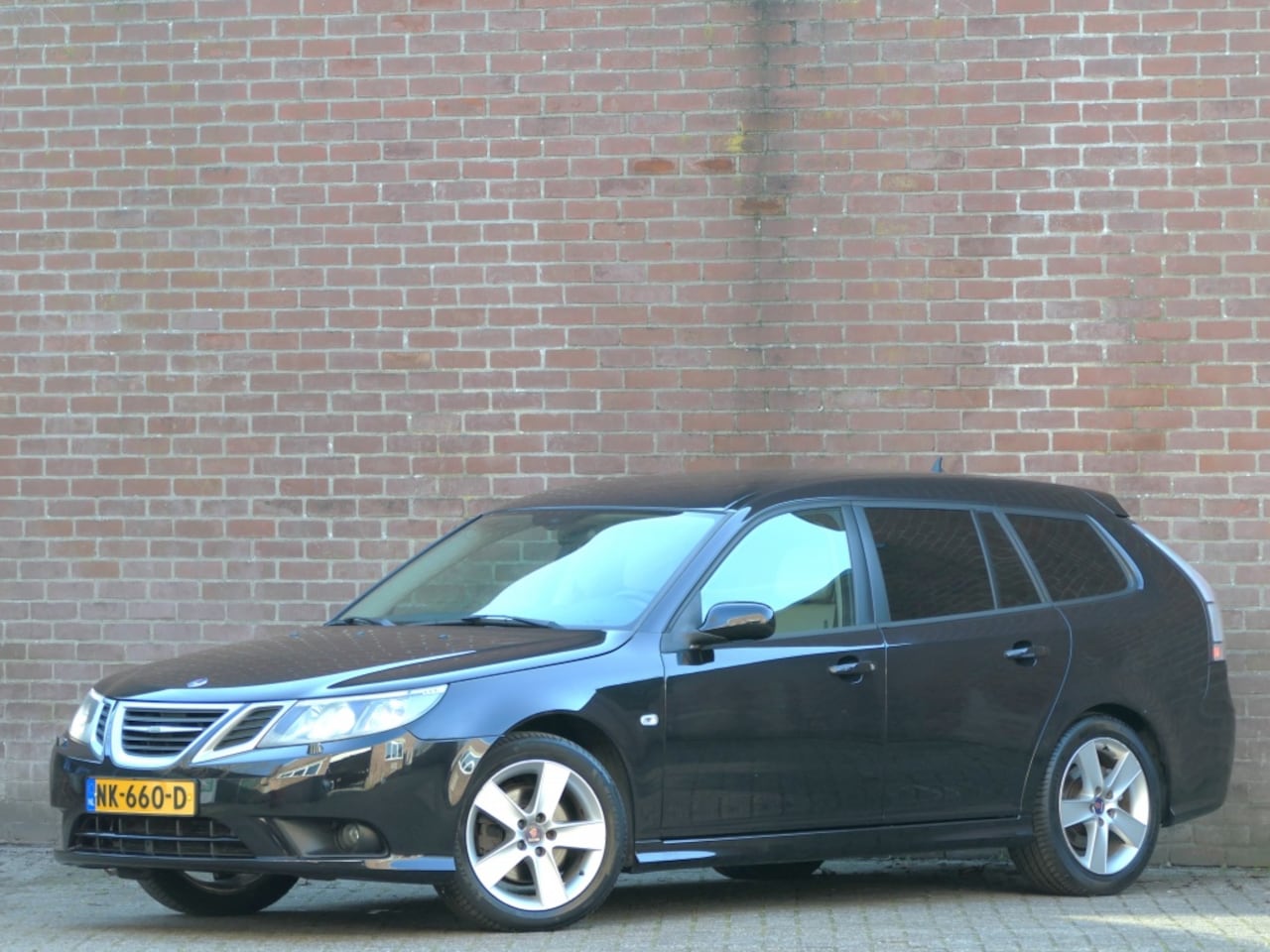 Saab 9-3 Sport Estate - 1.8t Norden Business Xenon / Leer / Trekhaak - AutoWereld.nl