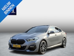 BMW 2-serie Gran Coupé - 220i M-SPORT| BOMVOL | HARMAN KARDON| PANO| FROZEN GREY| STOEL+ STUURVERWARMING| DEALER OH
