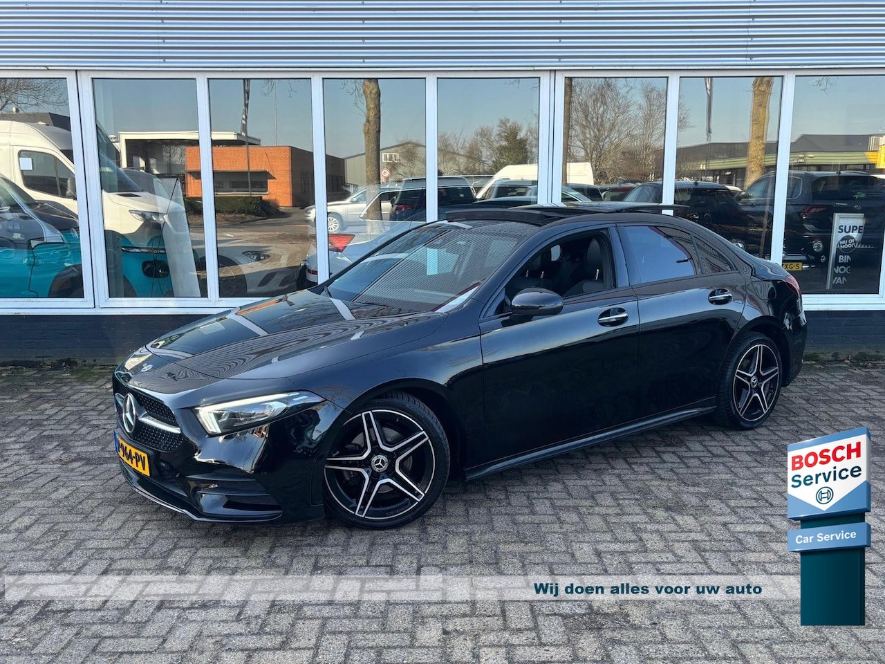 Mercedes-Benz A-klasse - 180 Business Solution AMG Pano | Sfeerverlichting | NL Auto! - AutoWereld.nl