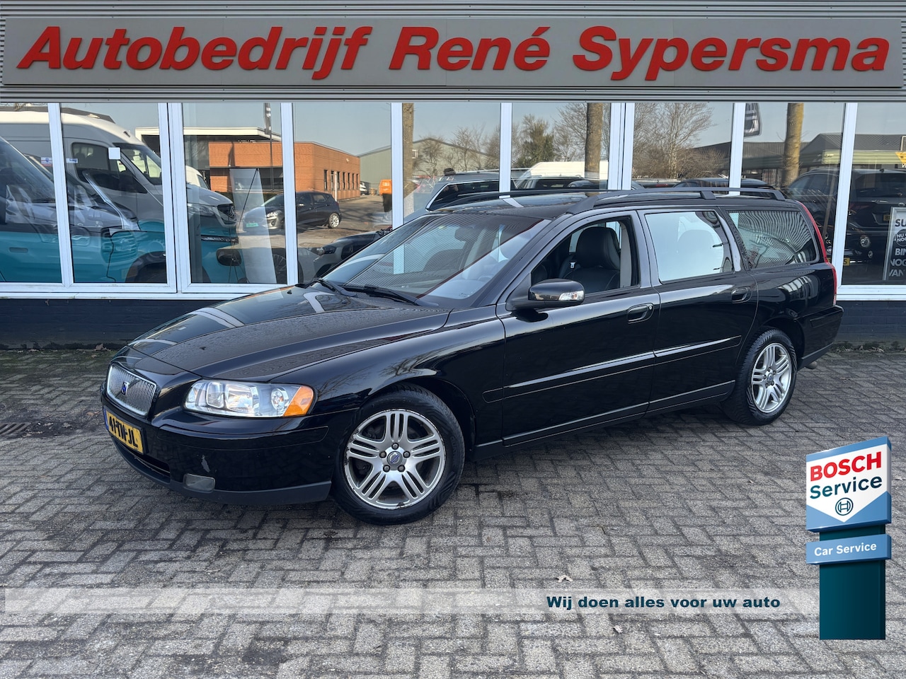 Volvo V70 - 2.4D Edition | Trekhaak | Cruise | Leer | Airco - AutoWereld.nl