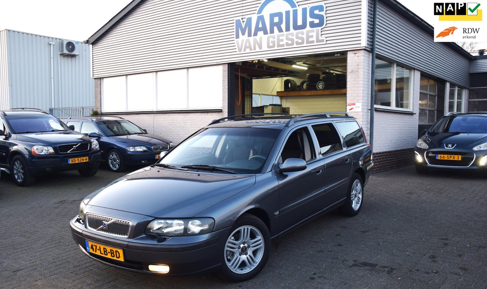 Volvo V70 - 2.4 Comfort Line 2.4 Comfort Line - AutoWereld.nl