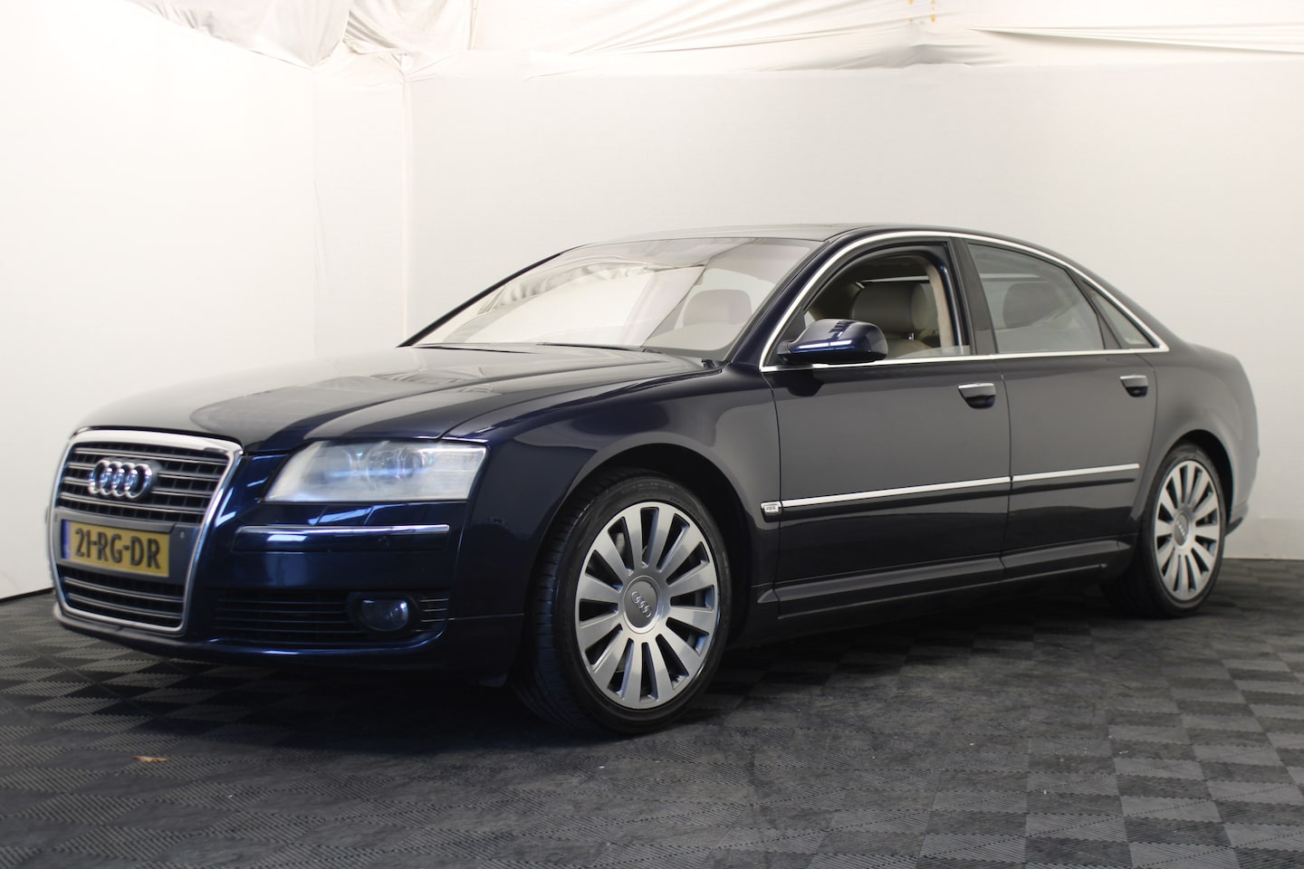 Audi A8 - 4.2 quattro Pro Line 4.2 quattro Pro Line - AutoWereld.nl