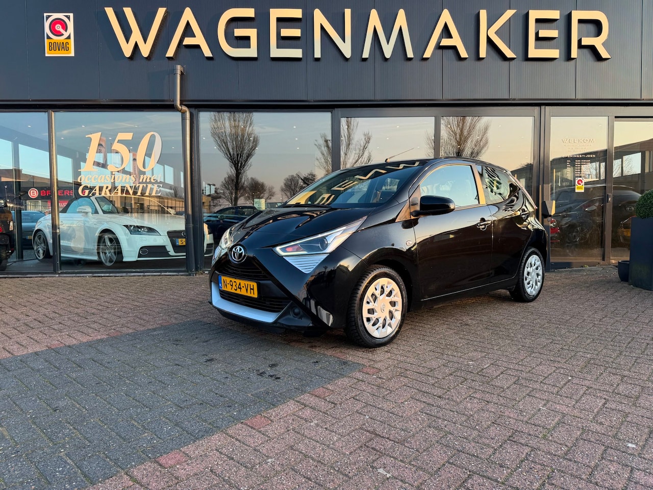 Toyota Aygo - 1.0 VVT-i x-play Airco|CAMERA|Carplay|GoedOH - AutoWereld.nl
