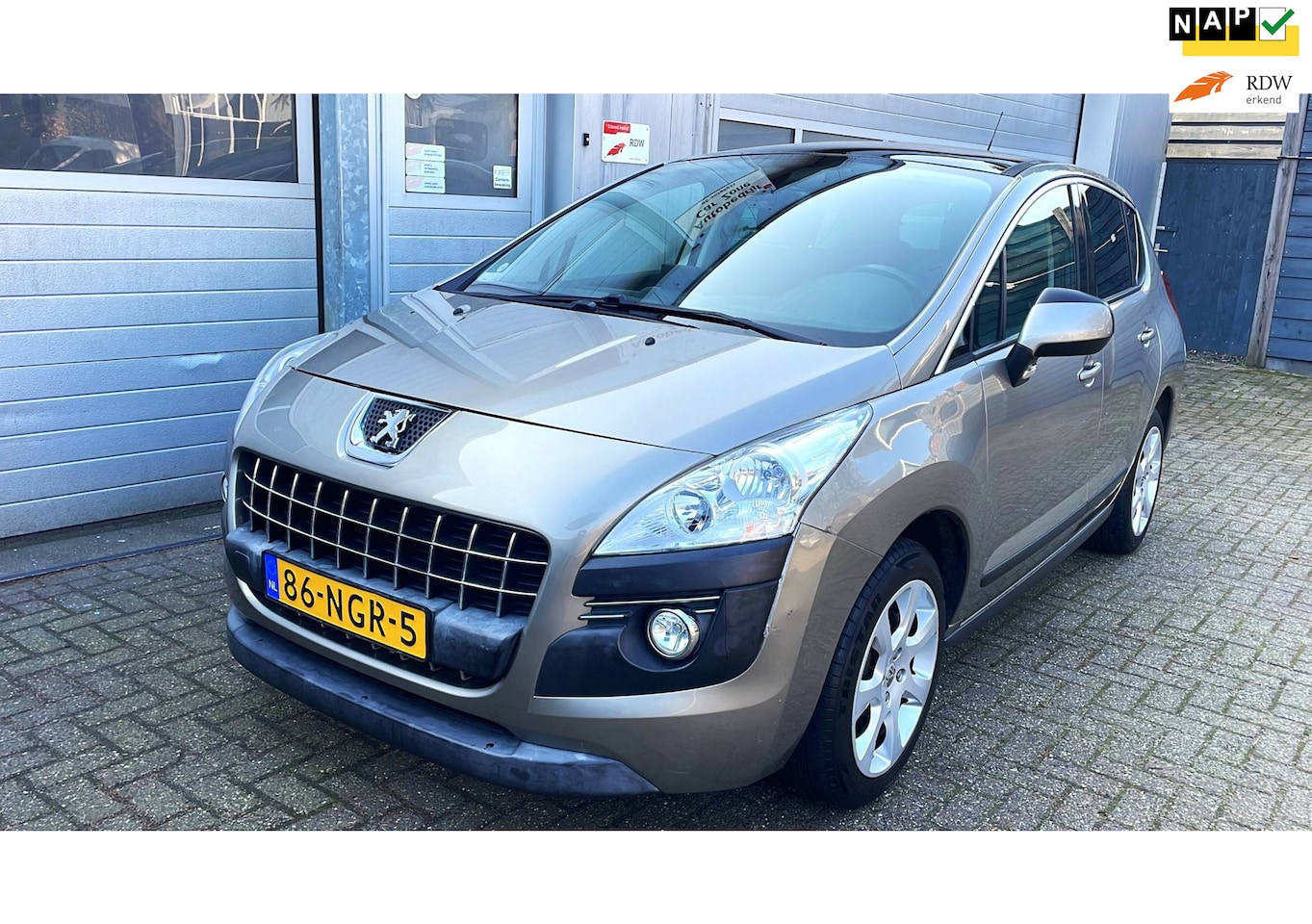 Peugeot 3008 - 1.6 VTi ST 2010-Panorama-Navi-Clima-Cruise-APK - AutoWereld.nl