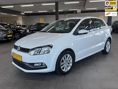 Volkswagen Polo - 1.2 TSI Comfortline 5-deurs airco navigatie cruise controle lm-velgen elektrische pakket