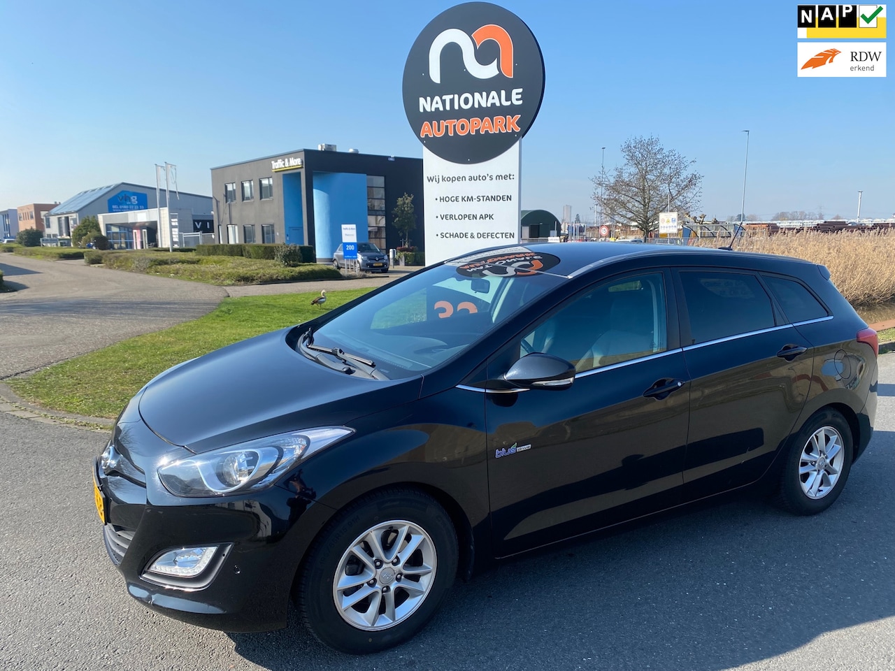 Hyundai i30 Wagon - 2014 | 1.6 GDi Business Edition | Export en Handel | - AutoWereld.nl