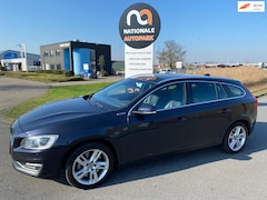 Volvo V60 - | 2015 | 2.4 D6 Twin Engine R-Design | APK | AUTOMAAT