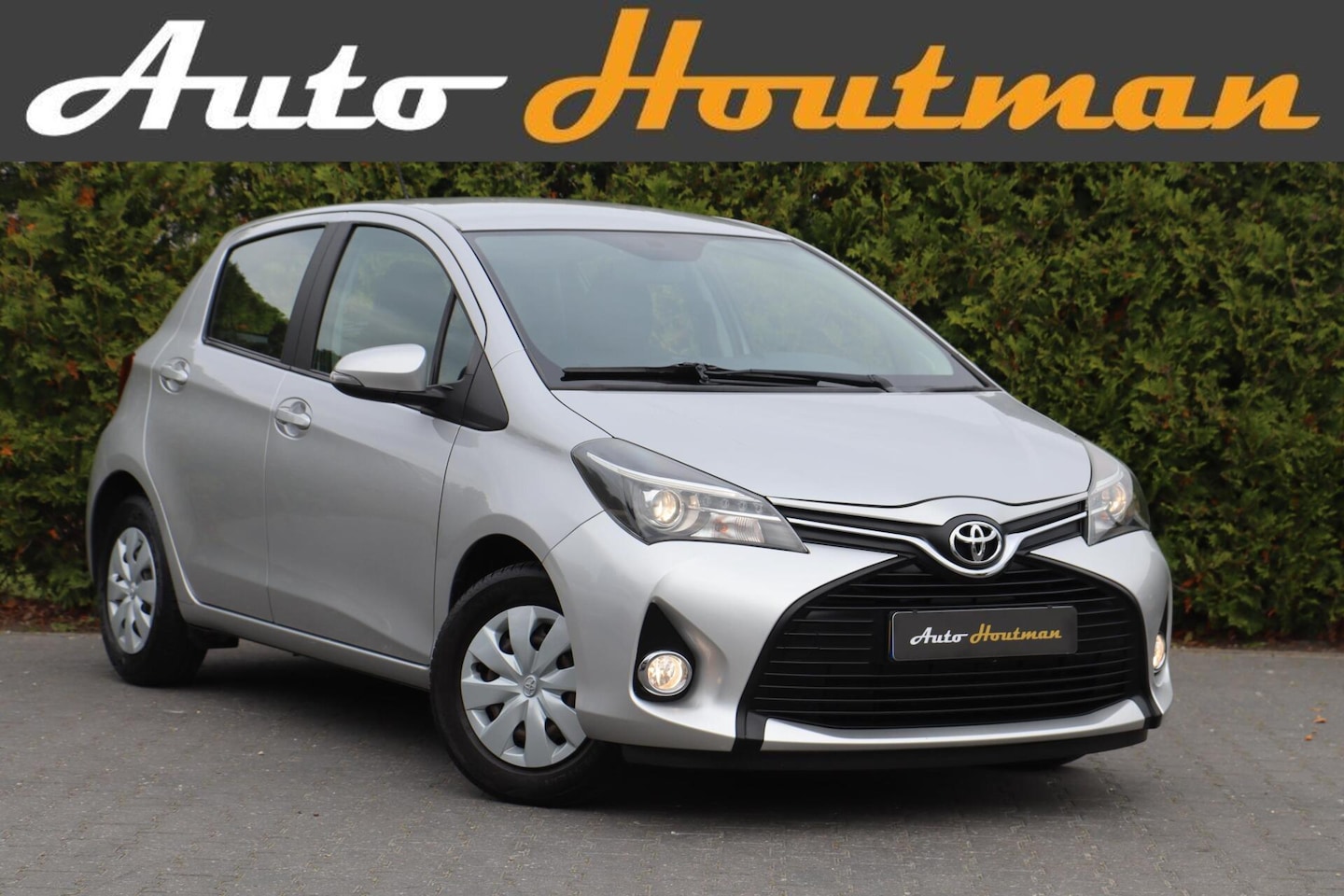 Toyota Yaris - 1.3 VVT-i 100 PK! Aspiration Airco|Elektr. pakket|Iso-fix|35.000 km! - AutoWereld.nl