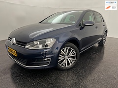 Volkswagen Golf Variant - 1.2 TSI Connected Series AUT