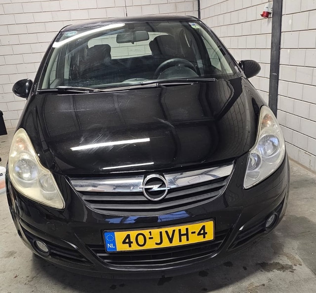 Opel Corsa - 1.4-16V Enjoy Opel Corsa 1.4-16V Enjoy | CarPlay | Achteruitrijcamera | APK 10-2026 - AutoWereld.nl