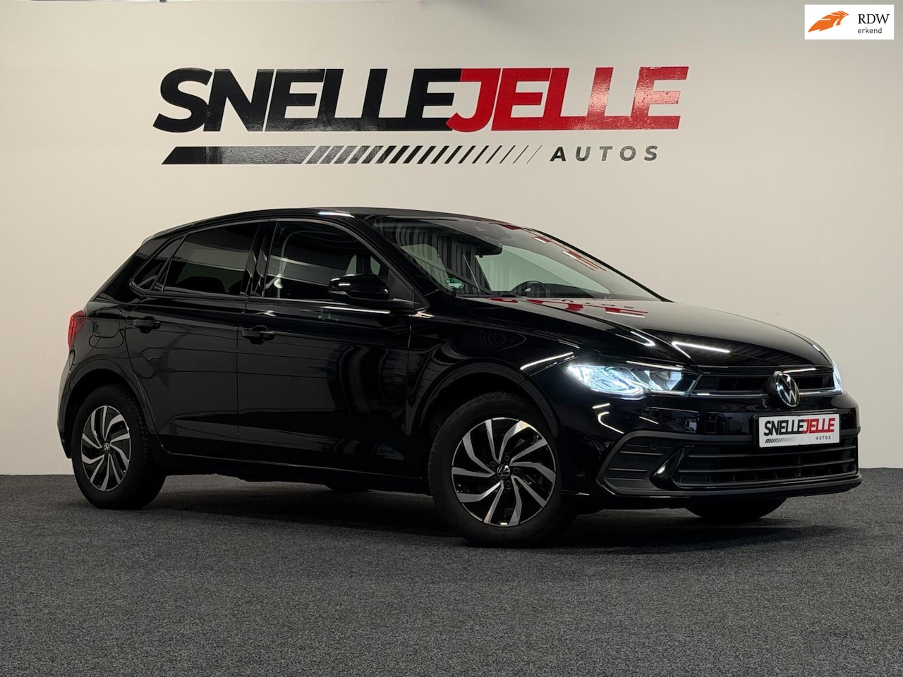 Volkswagen Polo - 1.0 TSI Life| Dealer onderhouden|appel carplay|parkeer sensoren|lane assist|stoel verwarmi - AutoWereld.nl