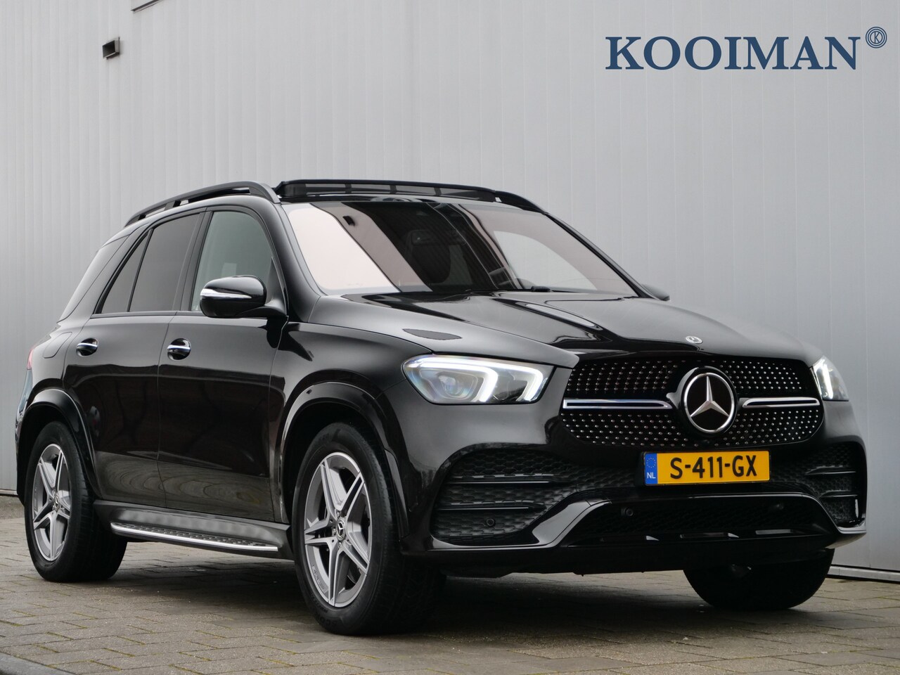 Mercedes-Benz GLE-Klasse - 350 de 4MATIC Premium Plus 320 Pk Automaat AMG Line / Navi / DAB / Leer / Pano-dak / Lucht - AutoWereld.nl