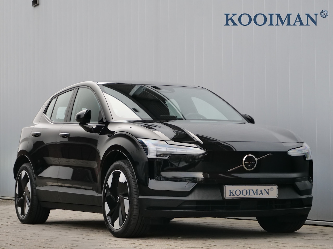 Volvo EX30 - Single Motor Extended Range Ultra 69 kWh 272 Pk Automaat Navi / Pano-dak / Leer / 2 x Came - AutoWereld.nl