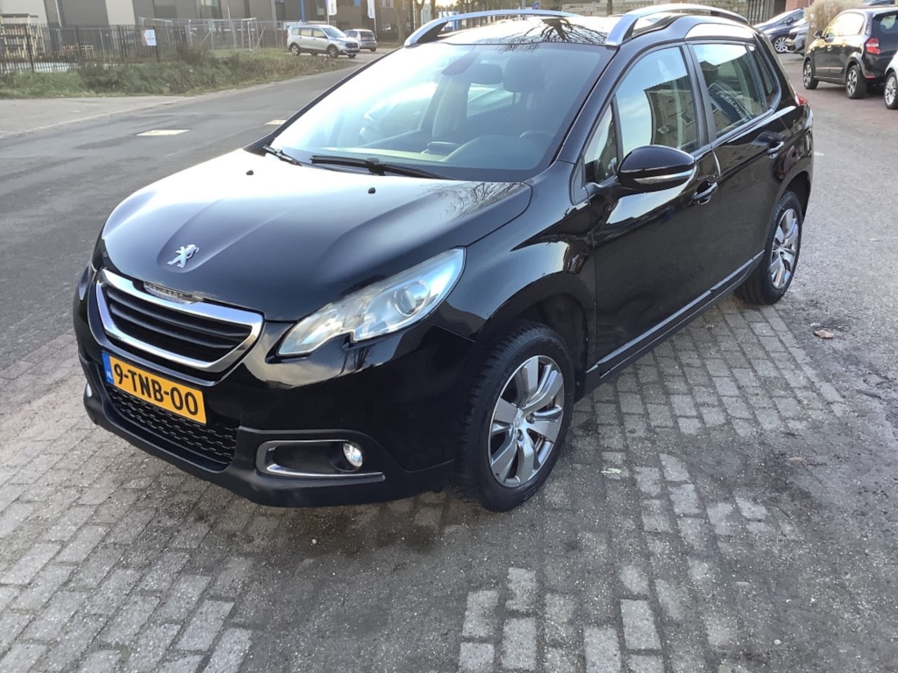 PEUGEOT 2008