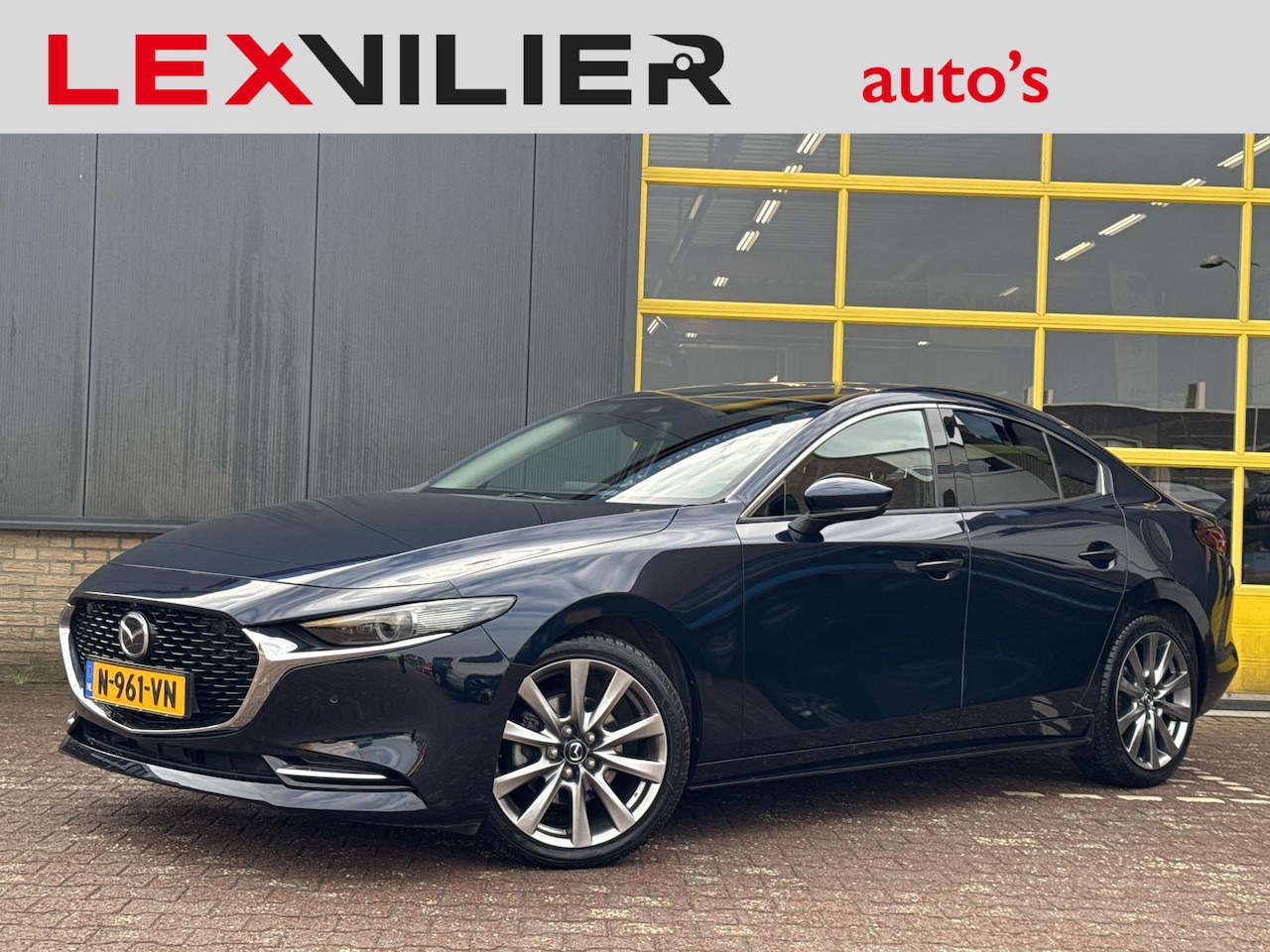 Mazda 3 - 2.0 e-SkyActiv-X M Hybrid 186 Luxury Incl 12 Maanden BOVAG Garantie - AutoWereld.nl